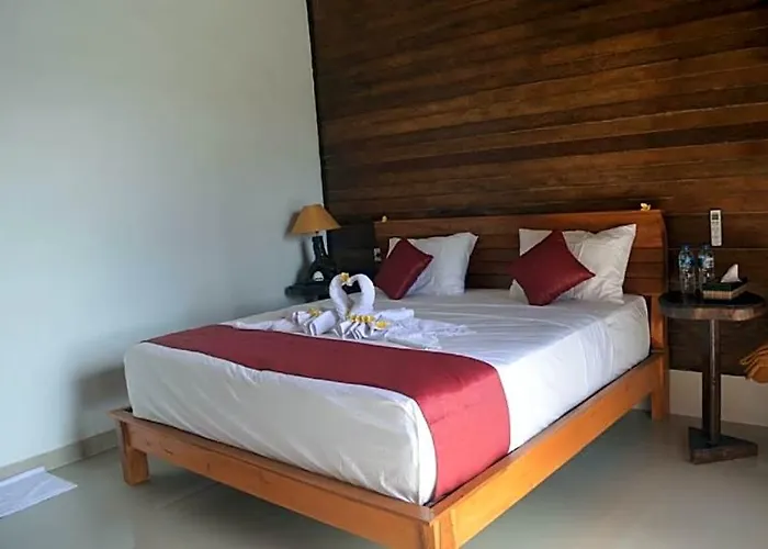 Penida Lapaya Nusa Penida ベッド・アンド・ブレックファスト 2*