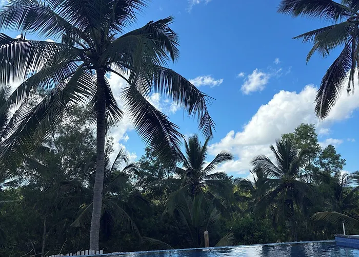 Penida Lapaya Nusa Penida 住宿加早餐酒店 2*